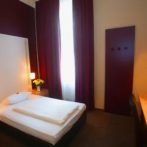 3* Hotel Columbus