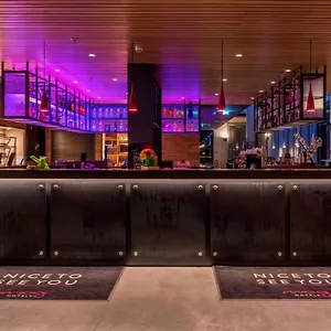 Moxy Frankfurt Airport Hotell