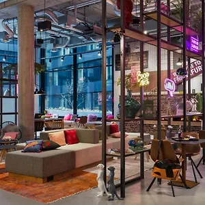 Moxy Frankfurt Center Ξενοδοχείο