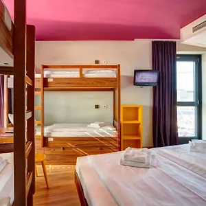 Meininger Frankfurt Main / Airport Hotel